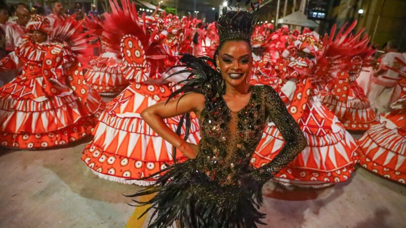 Musa Anny Alves se destaca em eventos da Porto da Pedra