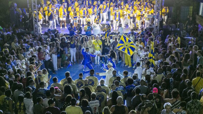 Unidos da Tijuca recebe Grupo Entre Elas, Confraria Carioca e a bateria do Salgueiro neste domingo 