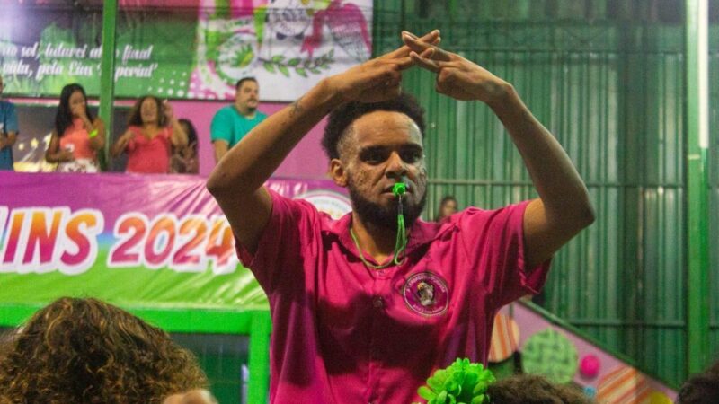 Lins Imperial renova mestre Bradock no comando da bateria para o próximo carnaval