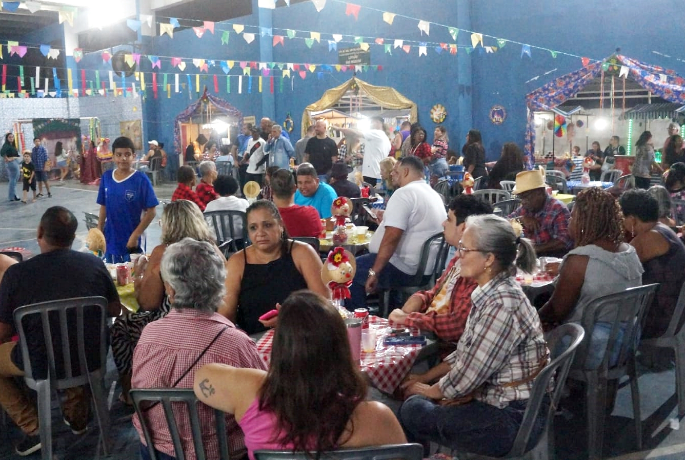 “Arraiá do Lobo” agita quadra da Independentes de Olaria neste sábado