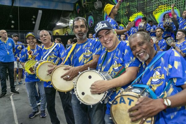 Tijuca retoma ensaios da bateria Pura Cadência